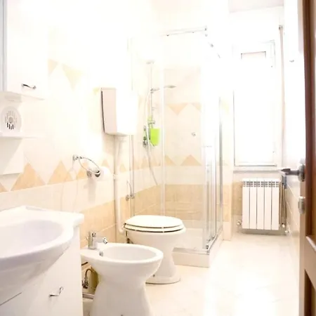With 2 Bedrooms In With Wifi *